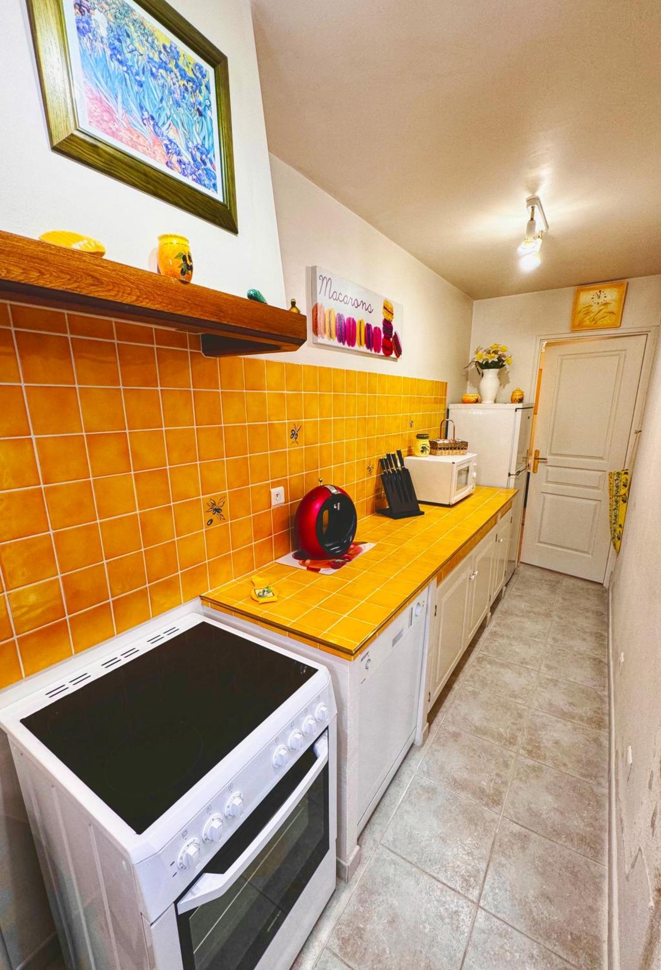 Loca-Moulins Villa Saze  ภายนอก รูปภาพ
